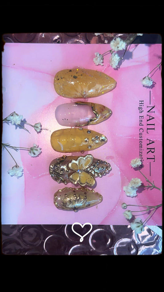 Press on nails
